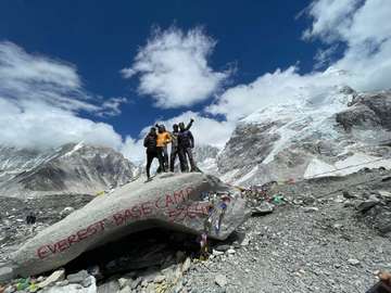 Review image by Clive Latt for the trip title: Everest Base Camp Trekking