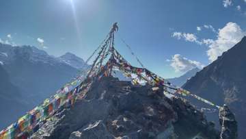Review image by Alistair Ryan for the trip title: Langtang Valley View Trekking