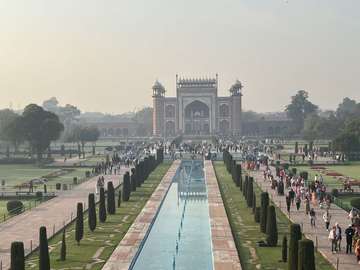 Review image by Michelle Edith Falzarano for the trip title: Golden Triangle Tour 4 Days & 3 Nights