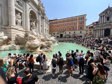 Review image by larry borja for the trip title: London to Rome Highlights