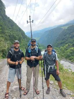 Review image by Yarin Elmaliah for the trip title: Manaslu Circuit Trek
