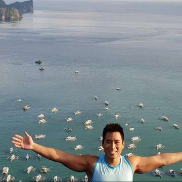 Russell Ri - Travel Expert