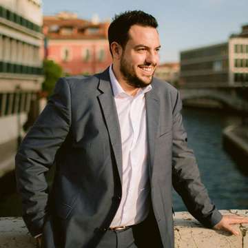 Nikos Theodoris - Travel Expert