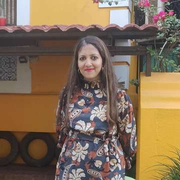 Anu Seth - Travel Expert