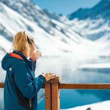 Camila B - Travel Expert