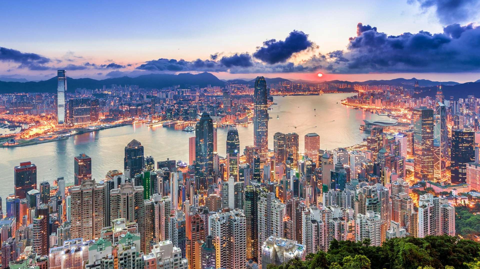 Hong Kong Tours in August 2026