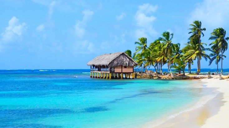 Stay at a hut on the beach while spending 6 days in Panama.