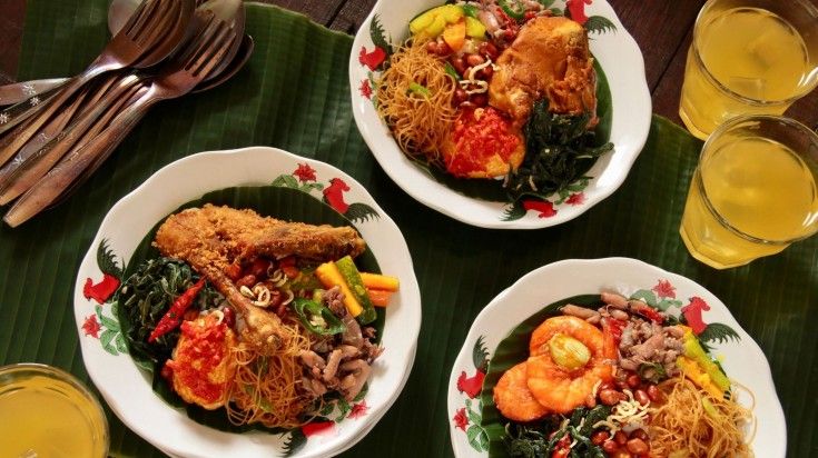 Nasi Rames Medan showcased in the table. Nasi Rames Medan showcased in the table.