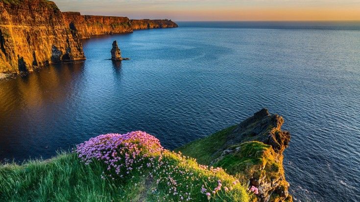 Panoramic view of Cliff of Moher during dusk during your 12 days in Ireland