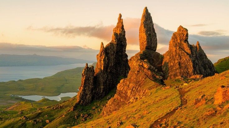 Enjoy a view of the Old Man of Storr during your 4 days in Scotland.
