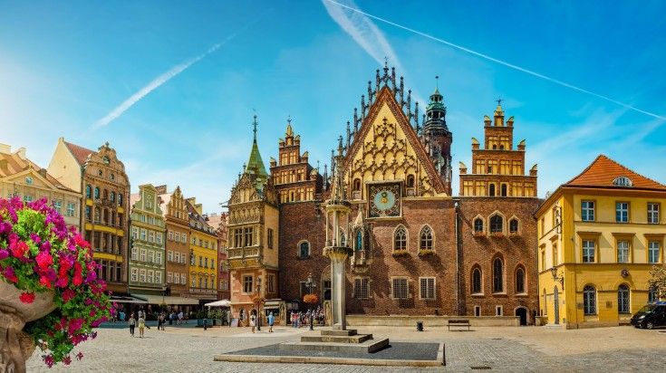 A view of the Town Hall in Wroclaw on a sunny day.