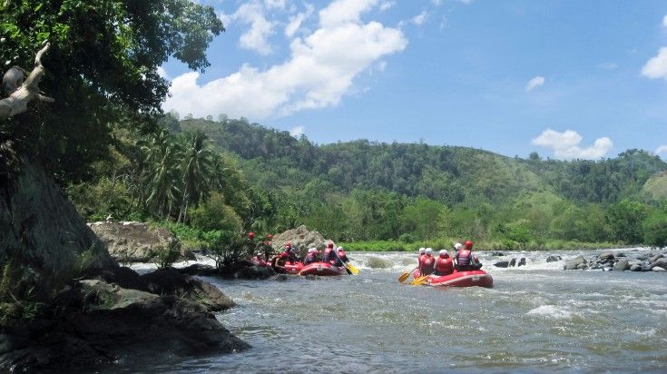 People white water rafting Cagayan River.