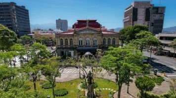 Plaza de la Cultura is a good place to visit when spending 6 days in Costa Rica. Plaza de la Cultura, a good place to visit when spending 6 days in Costa Ri