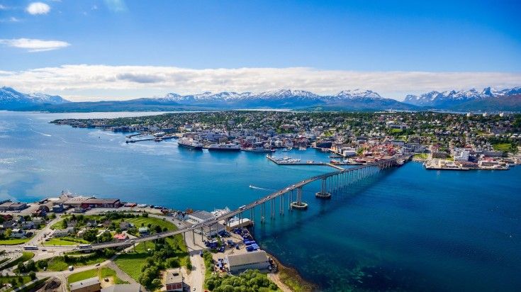 Panoramic view of the city of Tromso on a clear day during your 6 days in N