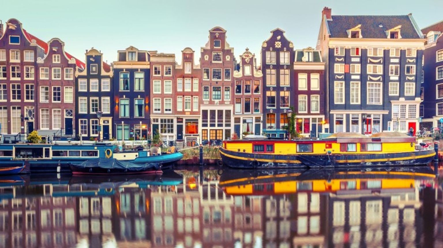 8 days is an ideal duration to explore the culture and beautiful sites in Holland. See Singel canal in Amsterdam while spending 8 days in the Netherlands.