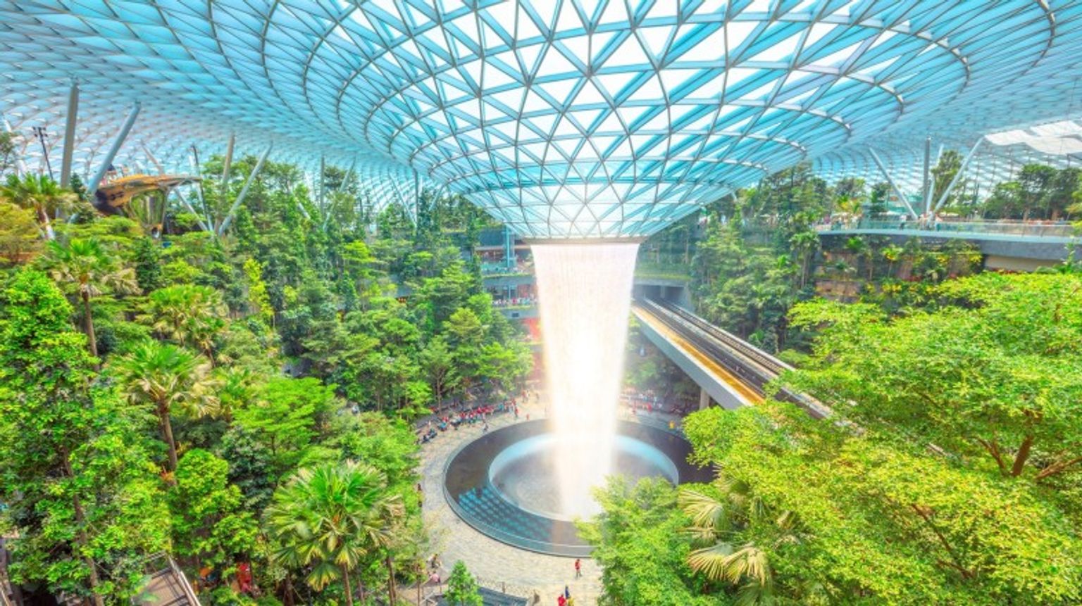 See the rain vortex while arriving for your 6-day tours in Singapore.