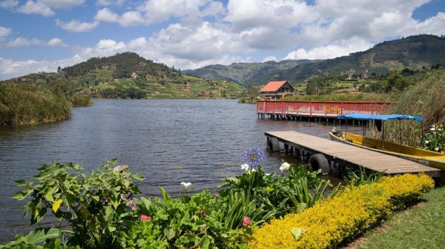 Enjoy the magnificent view of Lake Bunyonyi during your 7 days in Uganda.