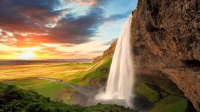Marvel at the Seljalandsfoss during your 6 days in Iceland.