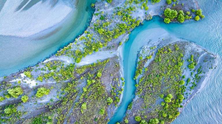 River Lagoon Valley is a must-visit when spending 11 days in New Zealand.