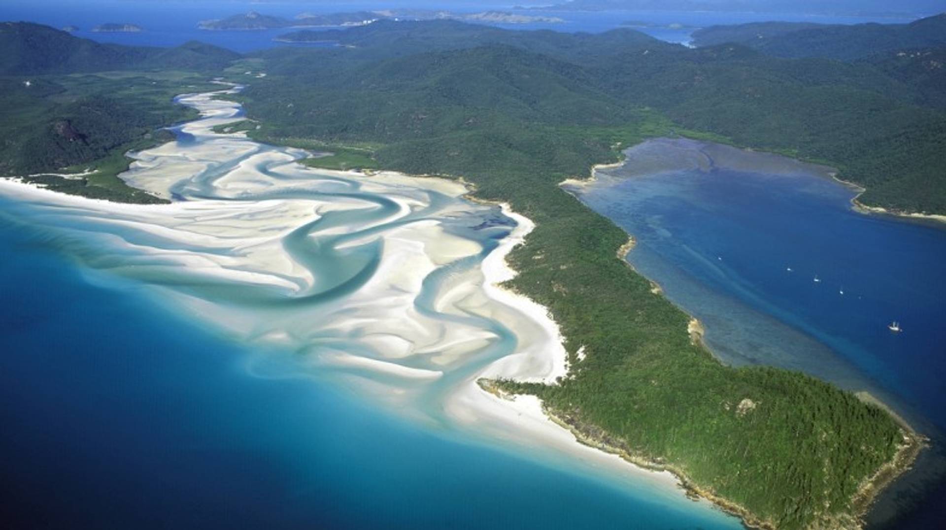 Whitehaven Beach: Best Beach in Australia