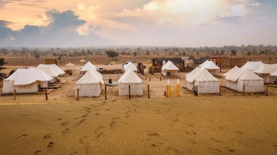 Image 4 of 8