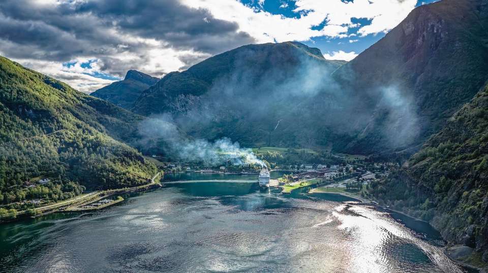 Hiking Norway's Fjordland - Walkers' Britain - Norway - Image 4