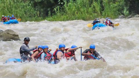 Costa Rica Tours For Young Adults: From The Caribbean Coast To The Pacific Side