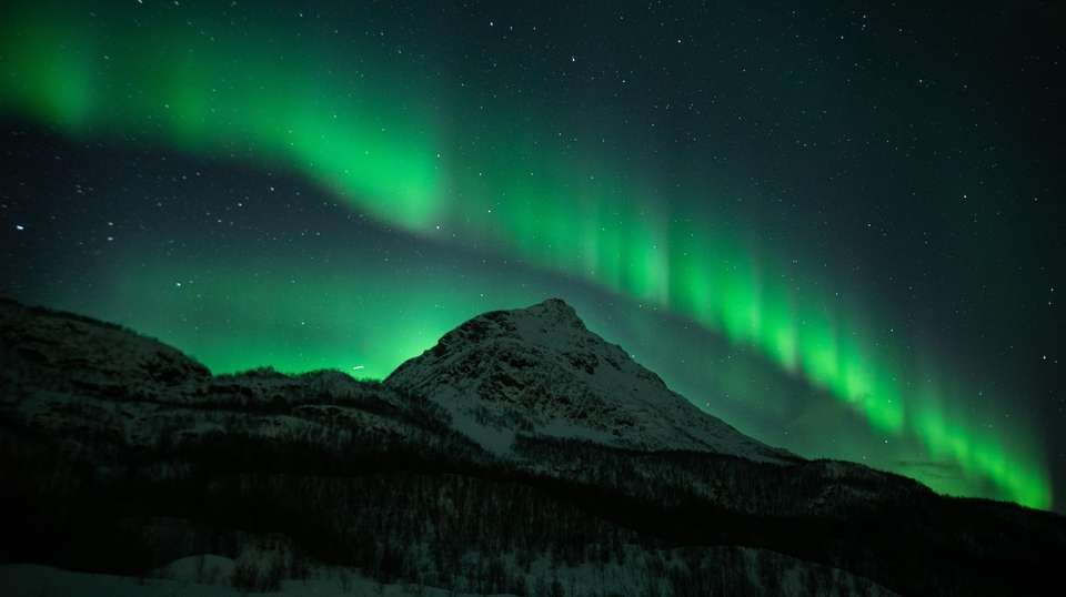 Northern Lights Big Bus Chase - undefined - Image 6