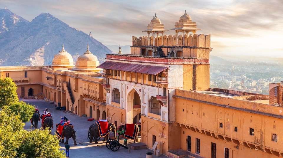 Taj to Varanasi - Encounters Travel - India