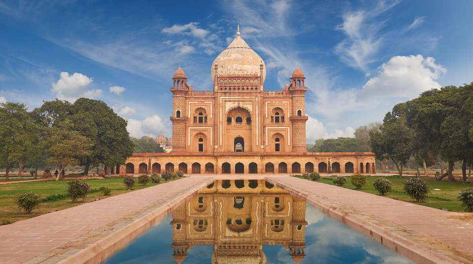 Taj to Varanasi - Encounters Travel - India