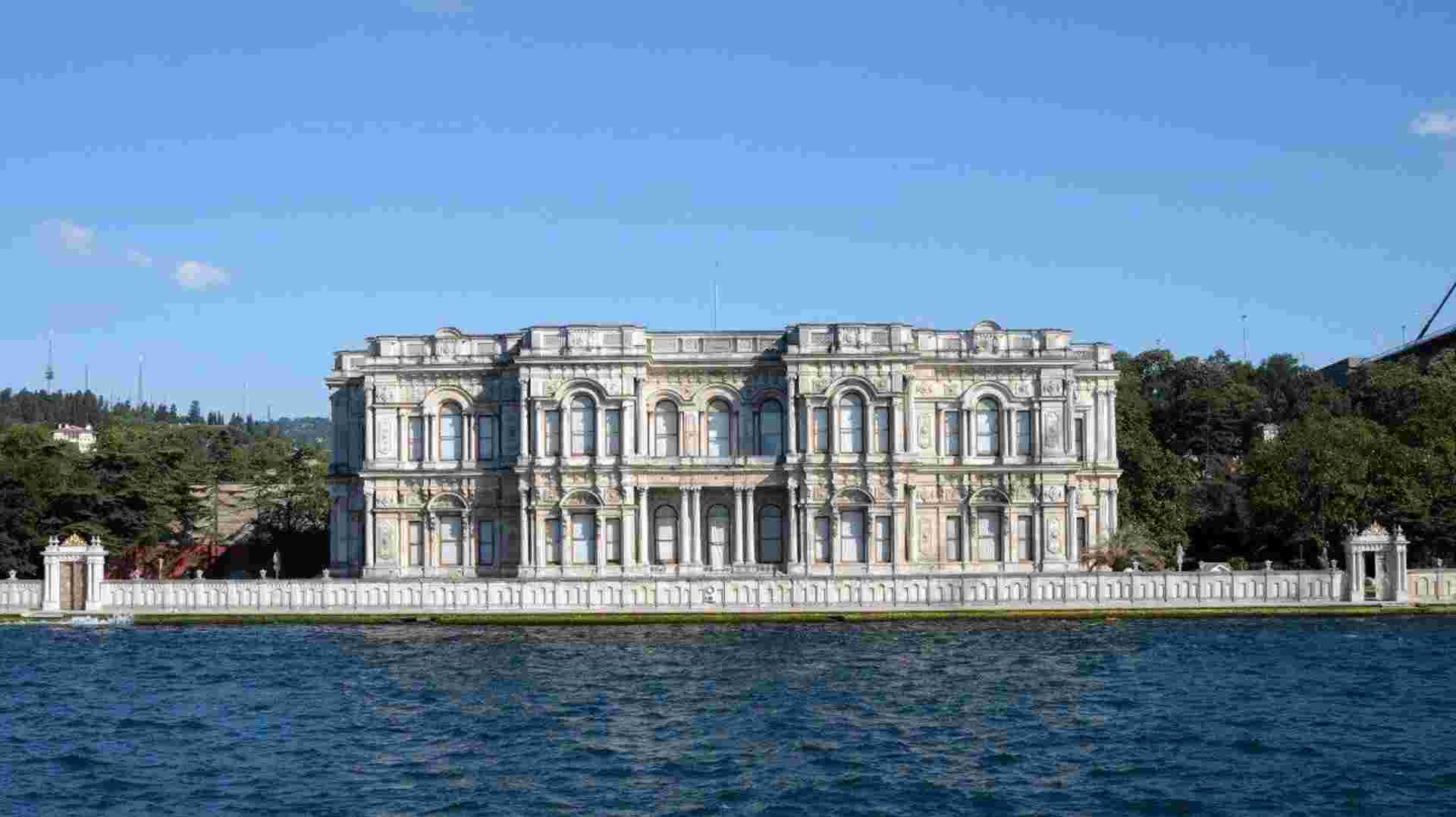 Istanbul Two Continents Group Tour