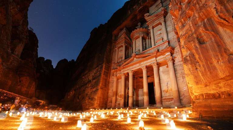 Luxor City sightseeing Tour: Jordan & Egypt by Nile Cruise (5 & 4 Star Hotels)
