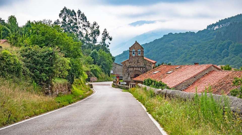 Camino - Sarria to Santiago Plus - Utracks - Spain - Image 3