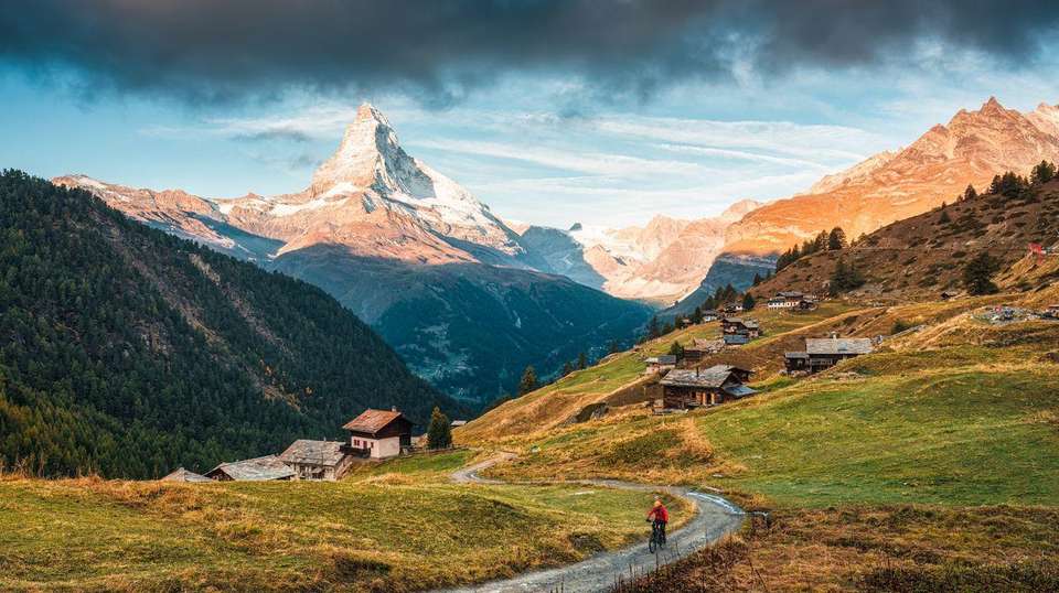 Chamonix to Zermatt Guided Hike - Utracks - Switzerland - Image 2