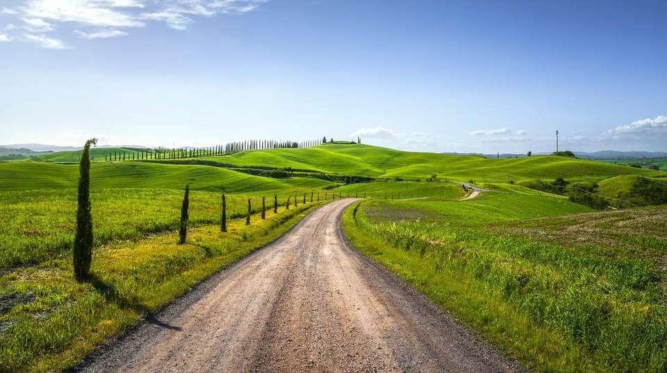 Via Francigena: Pontremoli to Lucca - Utracks - Italy - Image 3
