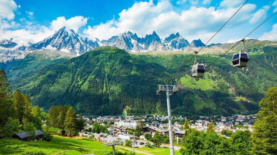 Mont Blanc Family Guided Hike from France - Utracks - France - Image 2