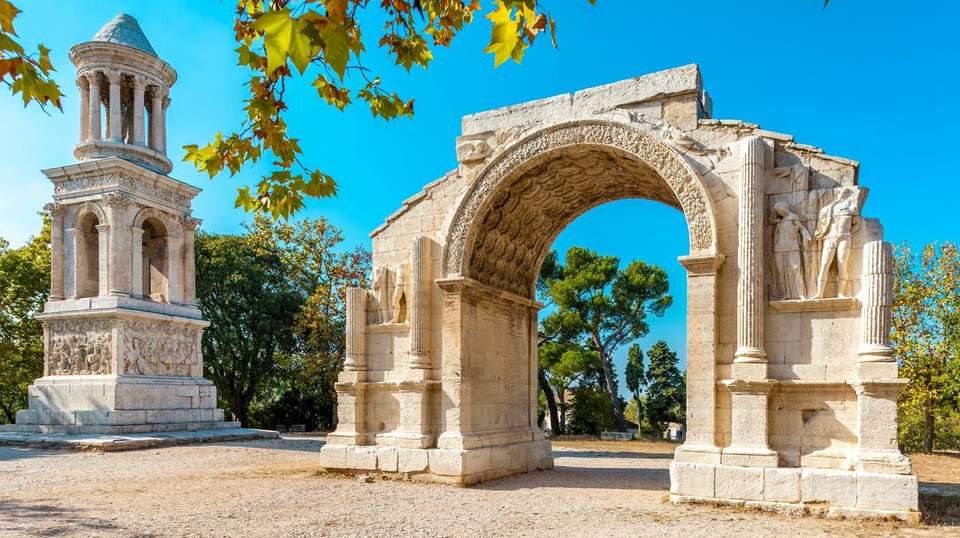 Highlights of Provence by Bike - Utracks - France - Image 3