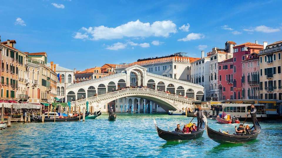 Country Roads of Northern Italy - Insight Vacations - Italy - Image 3