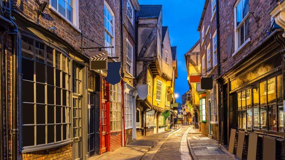 Elegance of Great Britain - Insight Vacations - England - Image 2