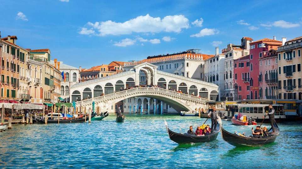 European Rhapsody - Insight Vacations - England