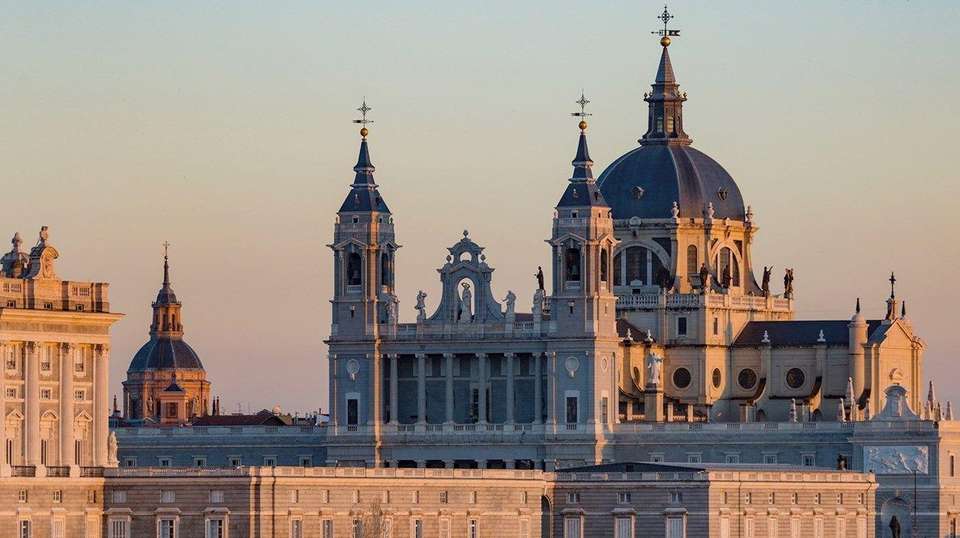 European Grandeur - Insight Vacations - France - Image 5