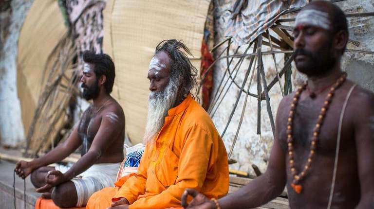 India Cultural, religious and historic sites Tour: Golden Triangle with Ranthambore and Varanasi