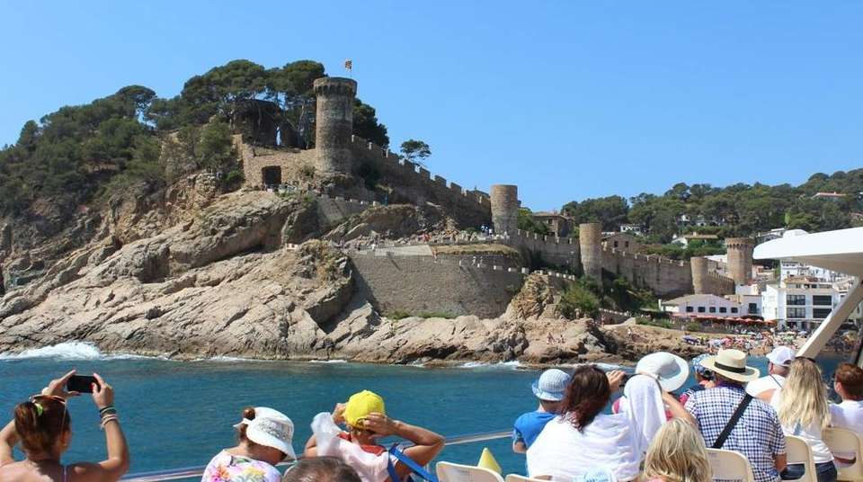Costa Brava Day Trip - Barcelona Holiday - Spain - Image 9