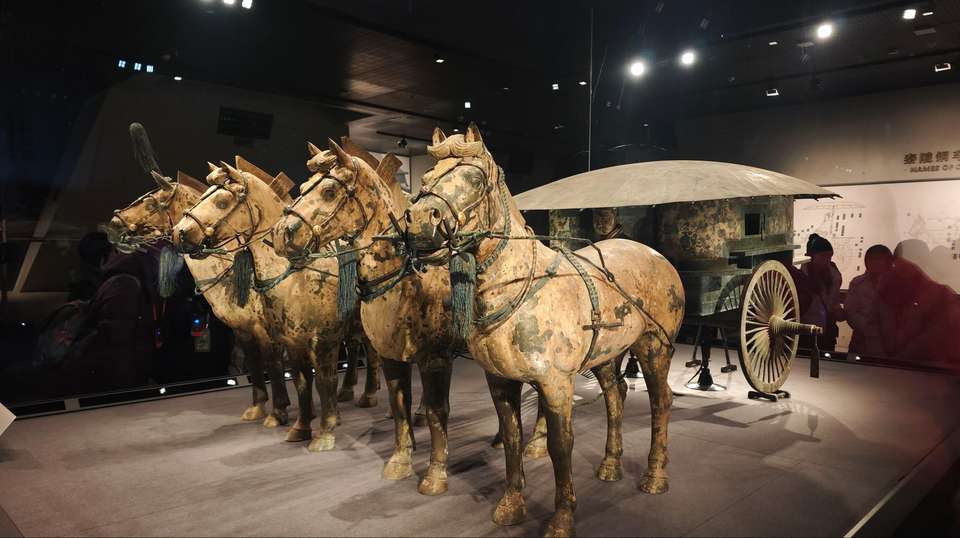 In-Depth Tour Of Terracotta Warriors And Bronze Chariots - Yestrips - China - Image 5