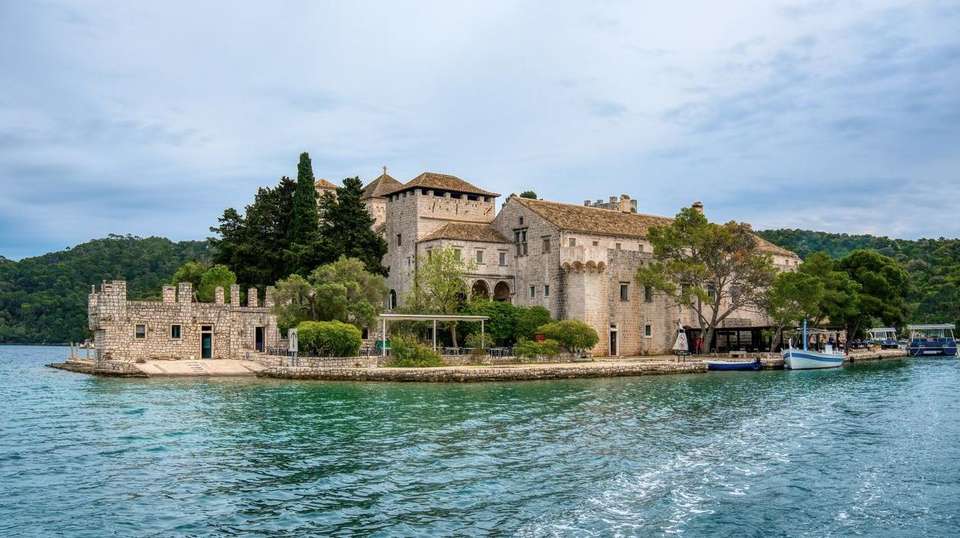 Dalmatian Coast and Dubrovnik Bike and Boat - Utracks - Croatia - Image 2