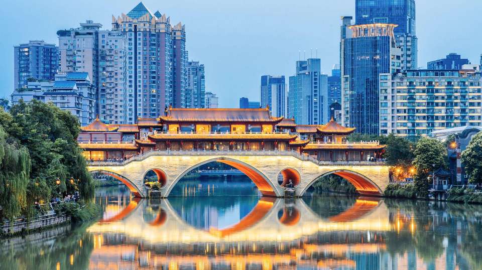 China on a Shoestring - Encounters Travel - Hong Kong - Image 5