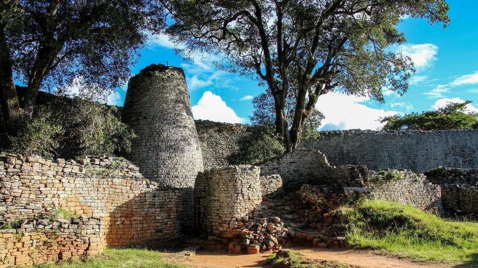 14-day Mozambique and Zimbabwe Explorer Camping - Acacia Africa - South Africa - Image 3