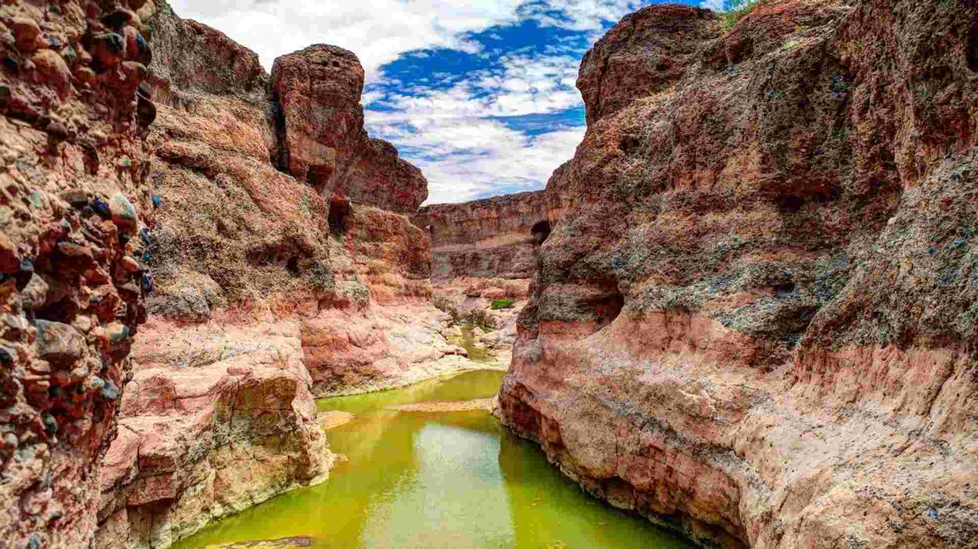 33-day Cape Town to Victoria Falls Mozambique Camping