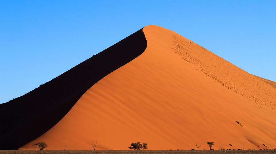 19-day Cape Town to Victoria Falls Camping - Acacia Africa - South Africa - Image 2