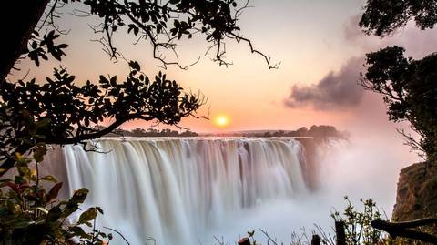 Zimbabwe Wildlife Tour: 14-day Kruger To The Delta, Chobe Victoria Falls Accommodated